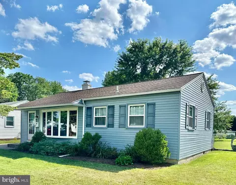 11 Courtland Rd, Camp Hill, PA 17011