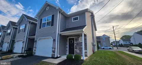 26 N Locust St, Shiremanstown, PA 17011