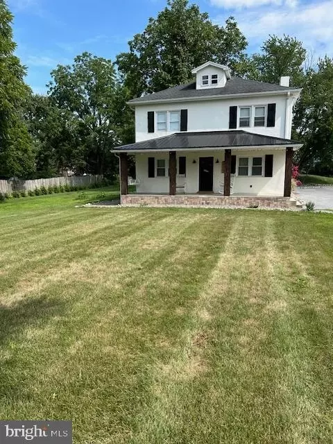 2212 Walnut Bottom Rd, Carlisle, PA 17015