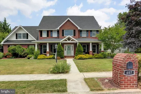 407 William Dr, Shippensburg, PA 17257