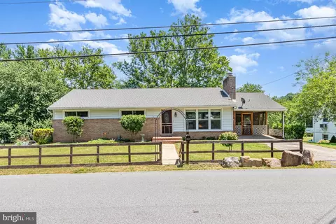 5217 Terrace Rd, Mechanicsburg, PA 17050