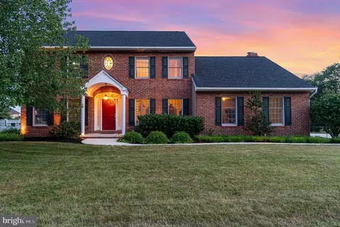 3833 Pamay Dr, Mechanicsburg, PA 17050
