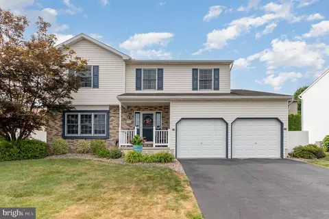 918 Magnolia Dr, Enola, PA 17025