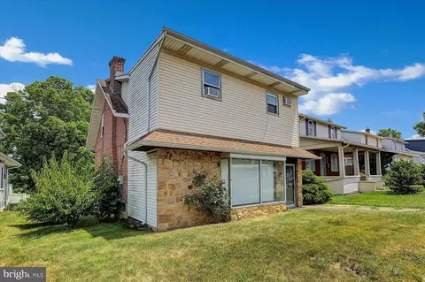 137 S 32nd St, Camp Hill, PA 17011