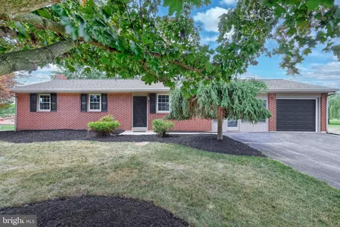2018 Stumpstown Rd, Mechanicsburg, PA 17055