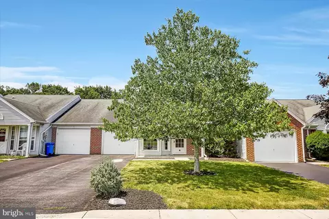 13 Pheasant St, Mechanicsburg, PA 17050