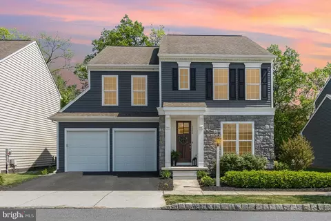 3275 Longview Rd, Mechanicsburg, PA 17055