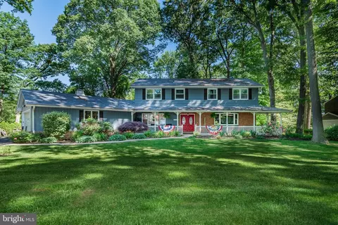 811 Flintlock Ridge Rd, Mechanicsburg, PA 17055