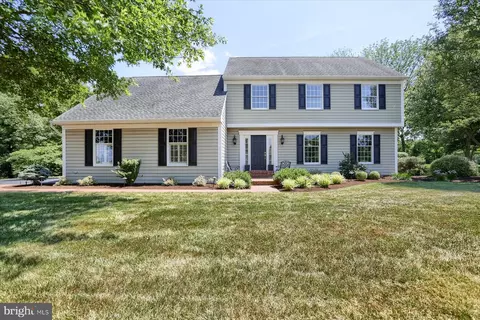 14 Cedar Ct W, Carlisle, PA 17015