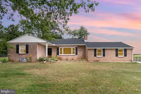 201 N Middlesex Rd, Carlisle, PA 17013