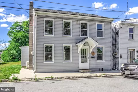 127 E Green St, Mechanicsburg, PA 17055