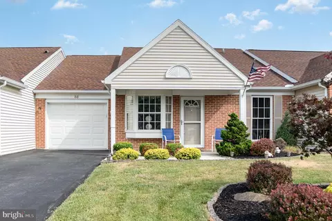 35 Westfields Dr, Mechanicsburg, PA 17050