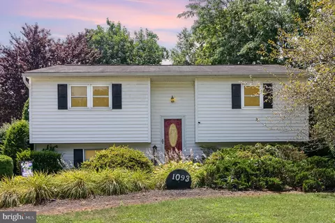 1093 W Trindle Rd, Mechanicsburg, PA 17055