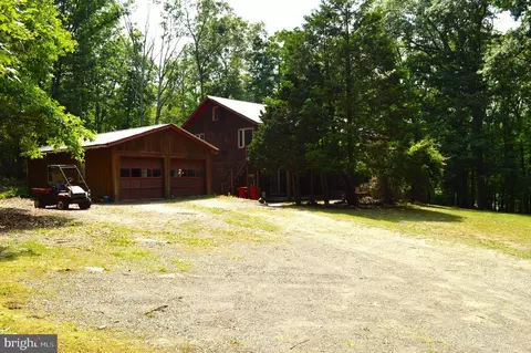 150 Pine Tree Dr, Newville, PA 17241