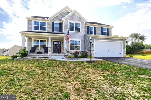 130 Sruthi Dr, Mechanicsburg, PA 17050