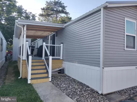 910 Shuler Ave, Camp Hill, PA 17011
