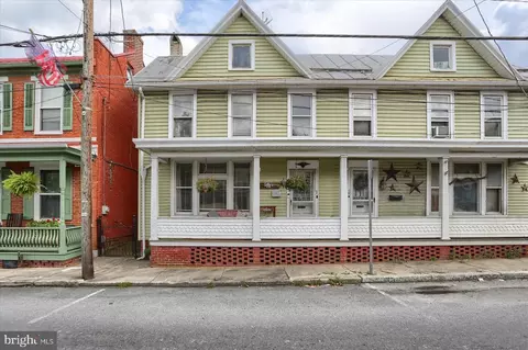 20 E Main St, Newville, PA 17241