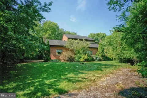 236 Richland Rd, Carlisle, PA 17015