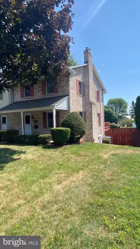 12 Trine Ave, Mount Holly Springs, PA 17065