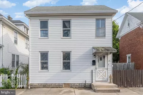 29 E Keller St, Mechanicsburg, PA 17055