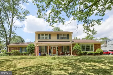 3801 Carriage House Dr, Camp Hill, PA 17011