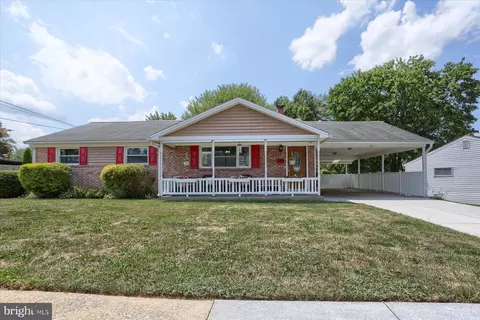 20 Neponsit Ln, Camp Hill, PA 17011