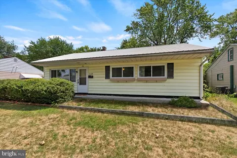 2109 Wentworth Dr, Camp Hill, PA 17011