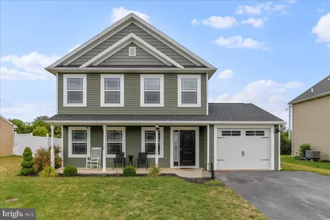 26 W Clarissa Dr, Shippensburg, PA 17257