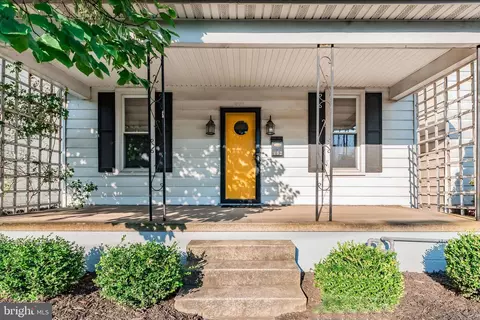 102 S Fayette St, Shippensburg, PA 17257