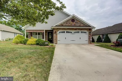 46 Lantern Ln, Shippensburg, PA 17257