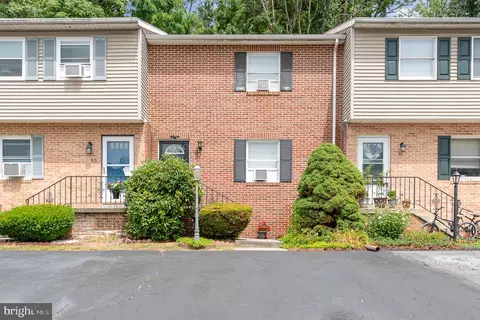 63 Ashford Dr, Enola, PA 17025