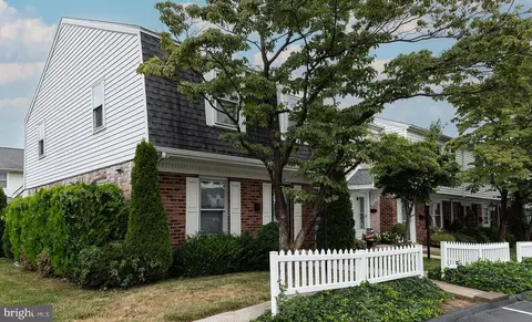 129 W Vine St, Shiremanstown, PA 17011