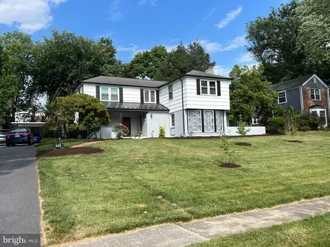 441 Country Club Rd, Camp Hill, PA 17011