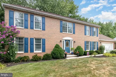 842 Acri Rd, Mechanicsburg, PA 17050