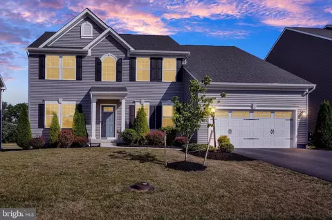125 Grayhawk Way S, Mechanicsburg, PA 17050