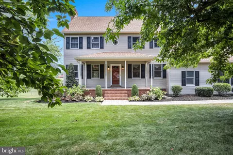 47 E Yellow Breeches Rd, Carlisle, PA 17015