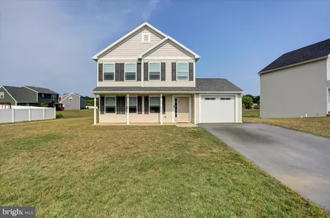 200 Woodridge Dr, Shippensburg, PA 17257