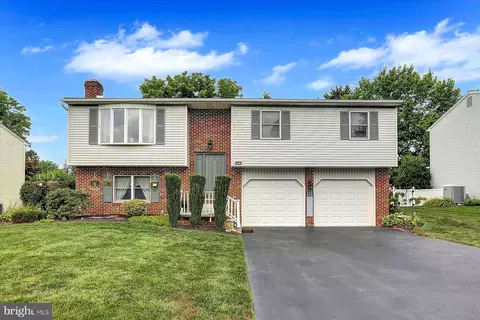 2412 Rye Cir, Mechanicsburg, PA 17055