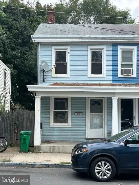 515 N Pitt St, Carlisle, PA 17013