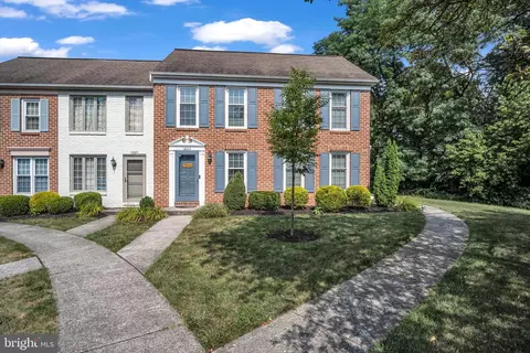 6203 Stanford Ct, Mechanicsburg, PA 17050
