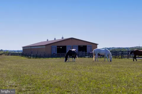 255 Sheaffer Rd, Carlisle, PA 17013