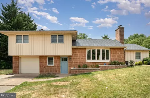 915 Orrs Bridge Rd, Mechanicsburg, PA 17050