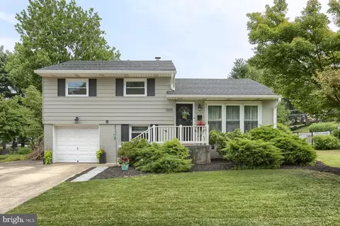 1005 Drexel Hills Blvd, New Cumberland, PA 17070