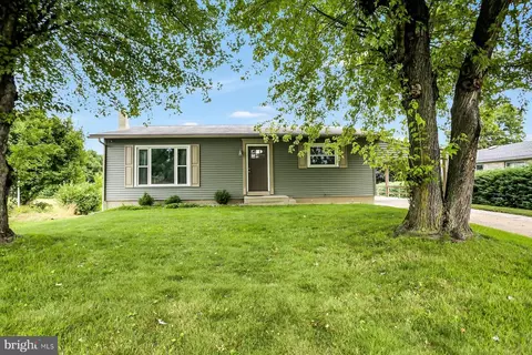 220 Salt Rd, Enola, PA 17025