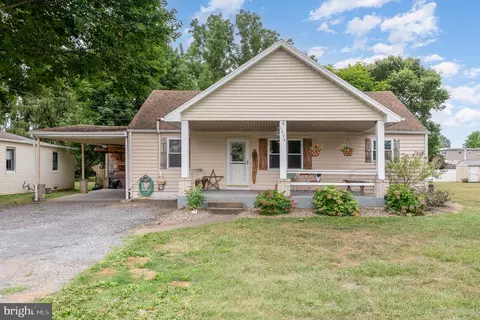 1006 E Simpson St, Mechanicsburg, PA 17055
