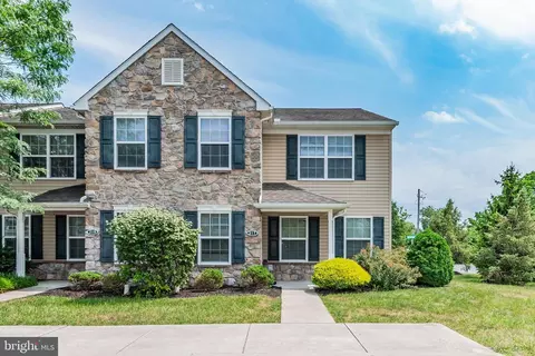 217 Abrams Ave, Carlisle, PA 17013