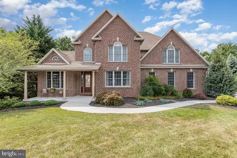 1277 Skyview Ct, Mechanicsburg, PA 17050