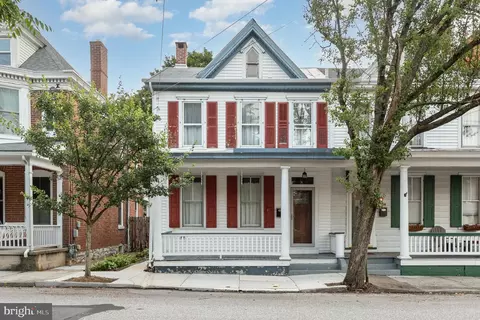 241 S West St, Carlisle, PA 17013
