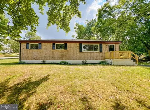 21 Stephen Rd, Camp Hill, PA 17011
