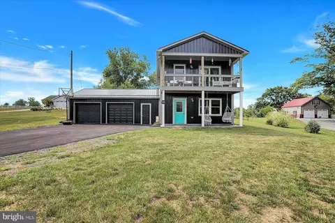 331 Sherwood Dr, Carlisle, PA 17015